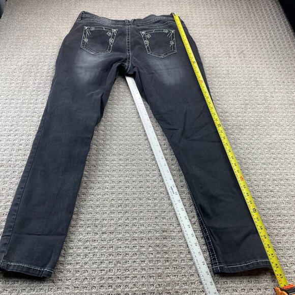 Suko Jeans Women Size 16 Black Dazzled Rhinestones Faded Washed Denim Black - Picture 6 of 13